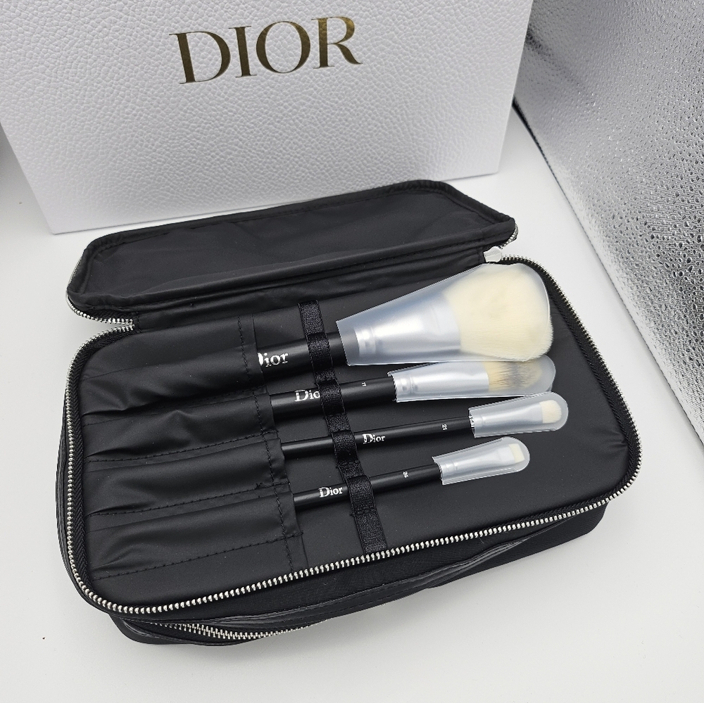 Brand new DIOR Backstage Makeup Brush Set in Exclusive Travel Vanity Case